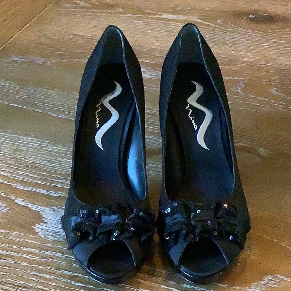 Nina Peep Toe Heels Size 8